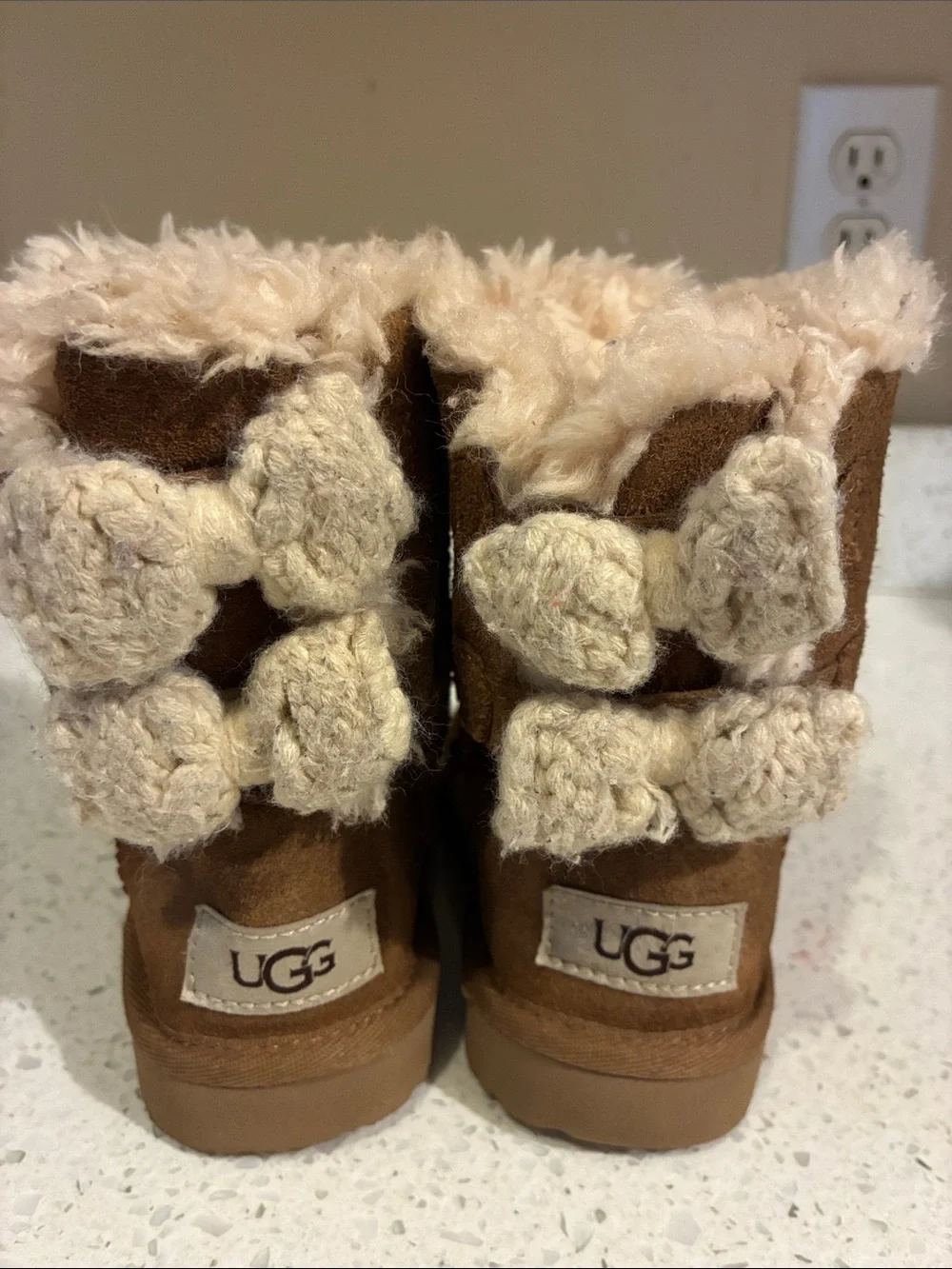 UGG BOOTS